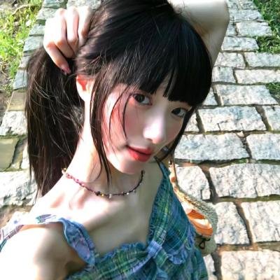 荡女施维亚 海报