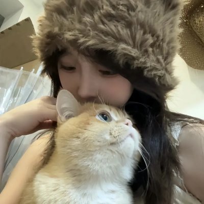 出走俏娇娃 海报